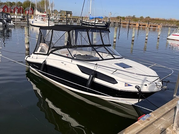 Bayliner VR5 Cuddy