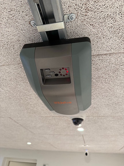 Product image 1 of 6