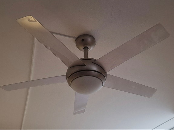 Product image 1 of 9