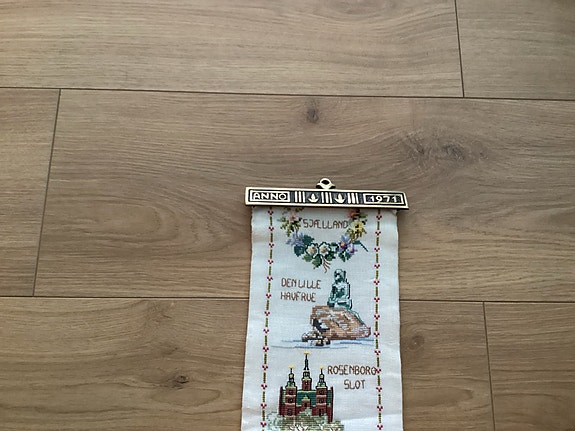 Product image 1 of 7