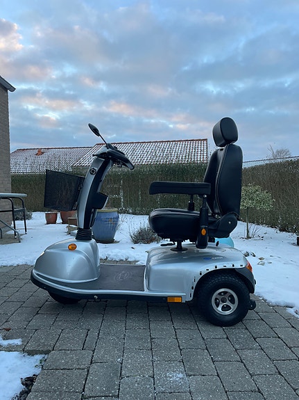 Product image 1 of 7