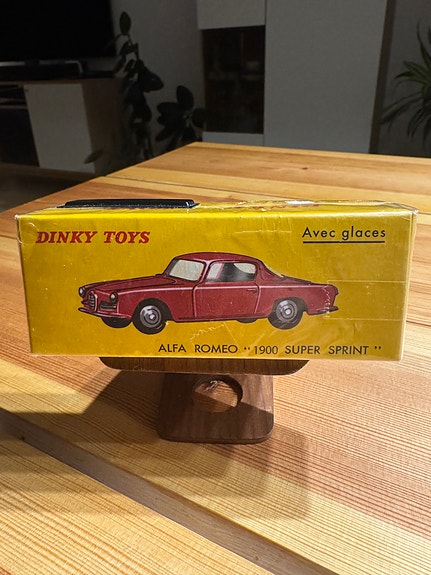 Product image 1 of 3