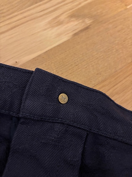 Product image 16 of 16
