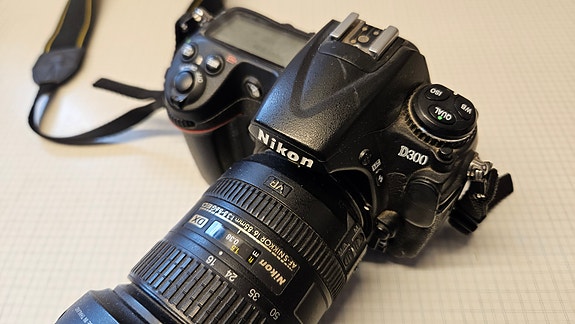 Product image 1 of 3