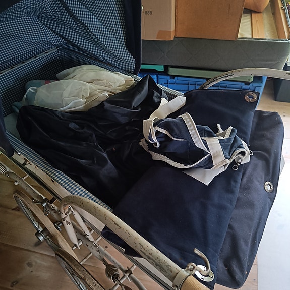 Product image 1 of 6