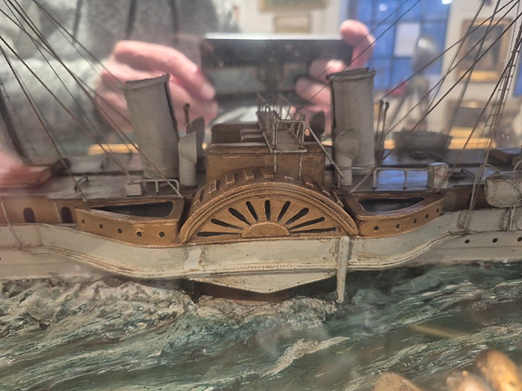 Product image 9 of 10