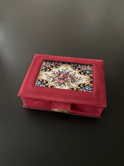 Product image 1 of 2