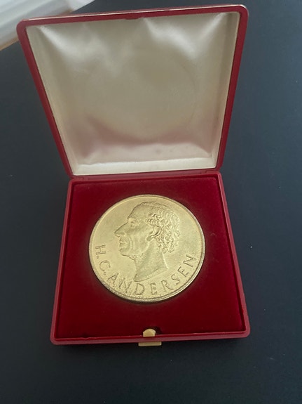 Product image 1 of 3