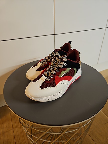 Product image 1 of 5