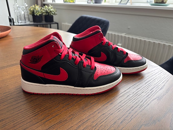 Product image 1 of 6