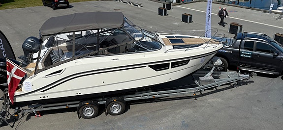 Motorbåd Quicksilver 805 DC Active