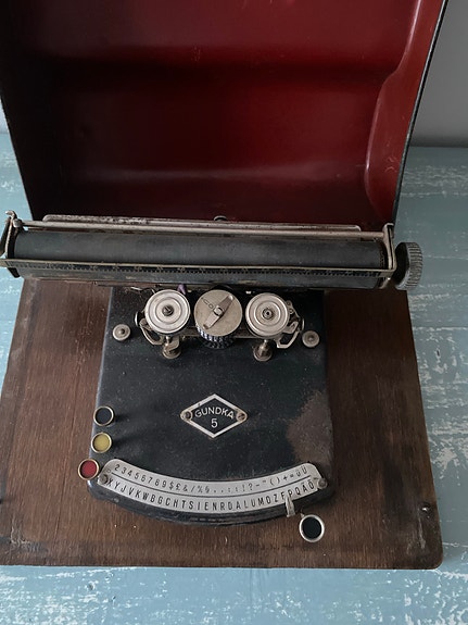 Product image 2 of 5