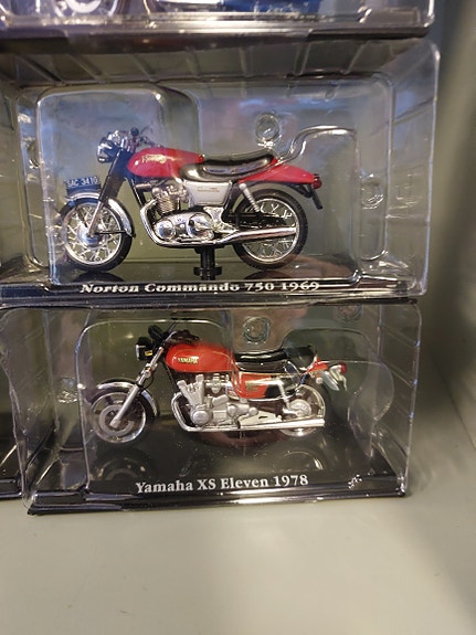 Product image 2 of 7