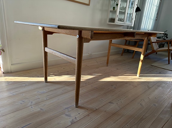 Product image 1 of 7