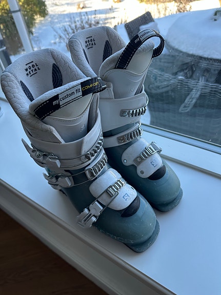 Product image 1 of 8