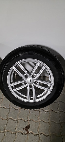 Product image 1 of 7