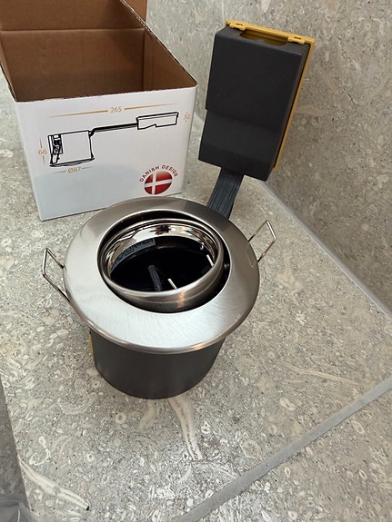 Product image 1 of 3