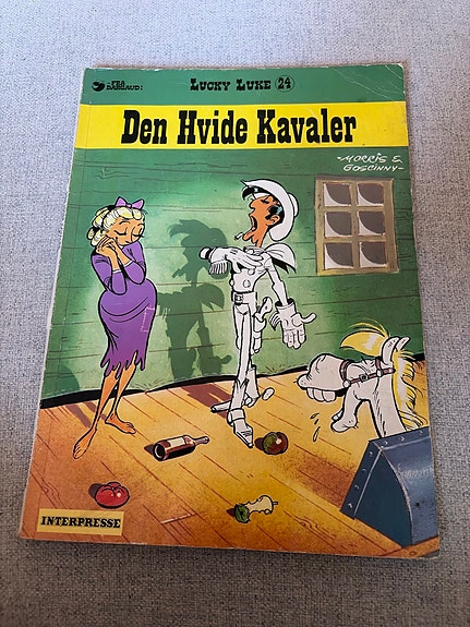 Product image 1 of 2