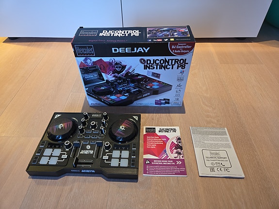 Product image 1 of 3