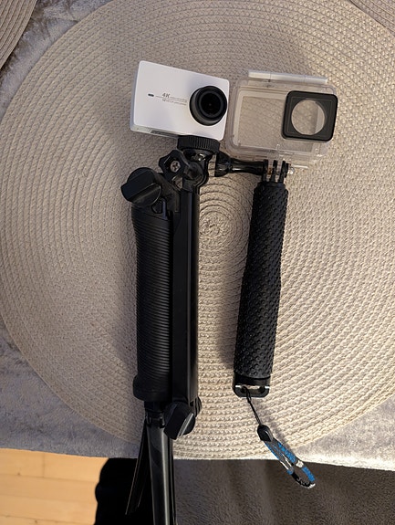 Product image 1 of 3