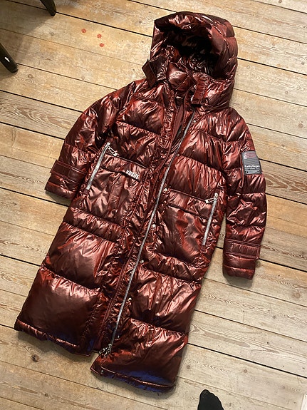 Product image 1 of 6