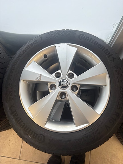 Product image 3 of 9