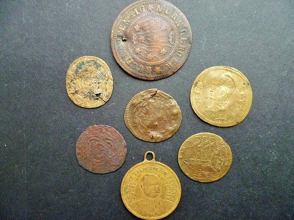 Product image 1 of 2