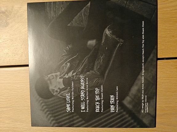 Product image 2 of 2