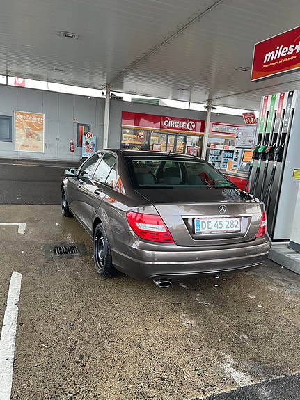 Mercedes C220 d til salg hos Nabilli