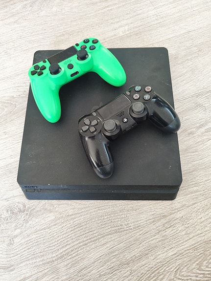 Product image 1 of 3