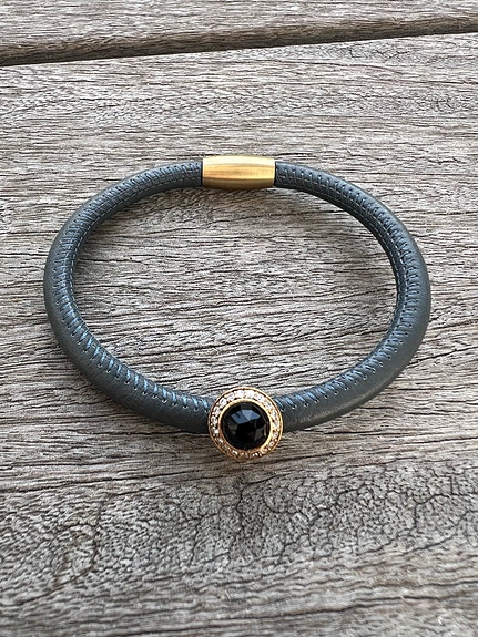 Product image 1 of 9