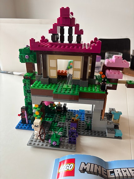 Product image 1 of 5