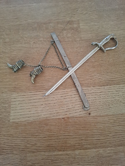 Product image 1 of 5