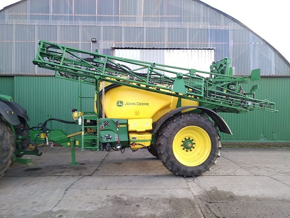 John Deere 740i