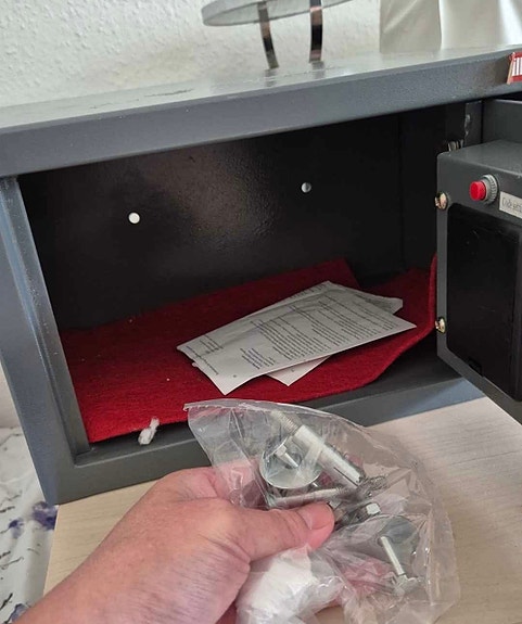 Product image 2 of 4