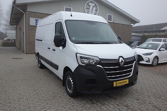 Renault Master IV T33