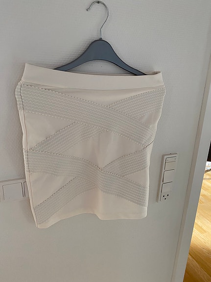 Product image 2 of 28