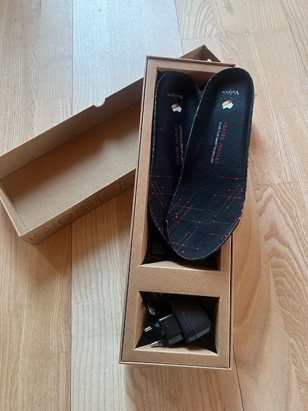 Product image 1 of 2