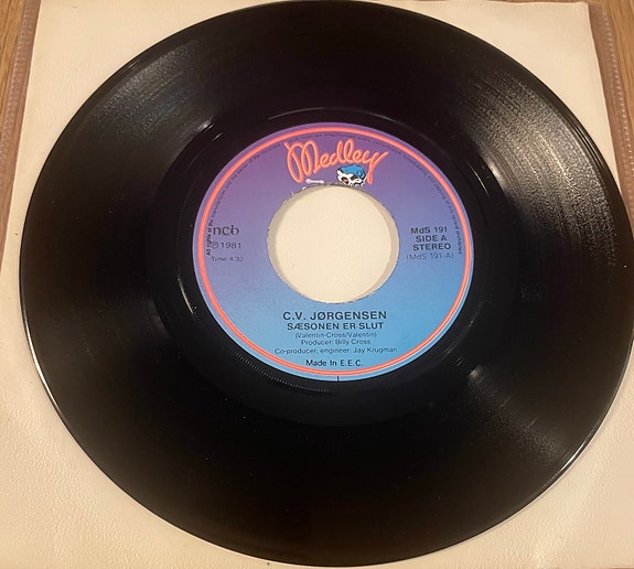 Product image 1 of 2