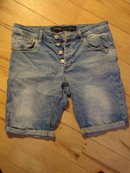 Product image 1 of 5