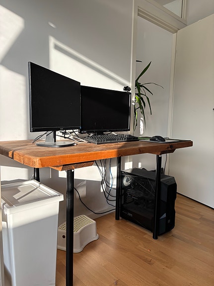 Product image 1 of 8