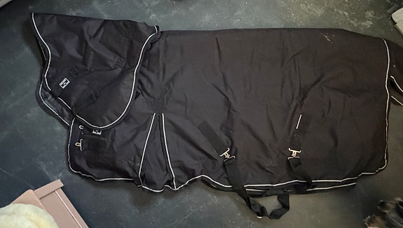 Product image 1 of 6