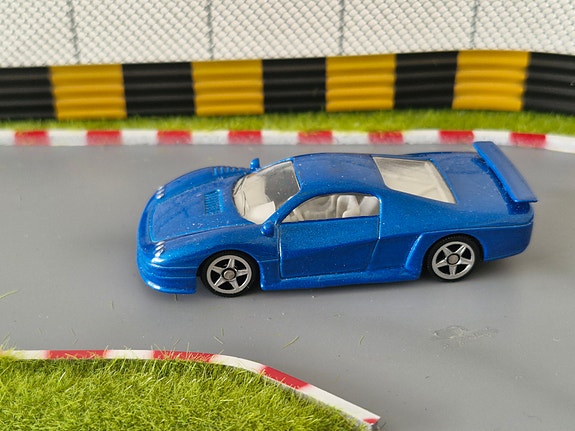 Product image 1 of 4