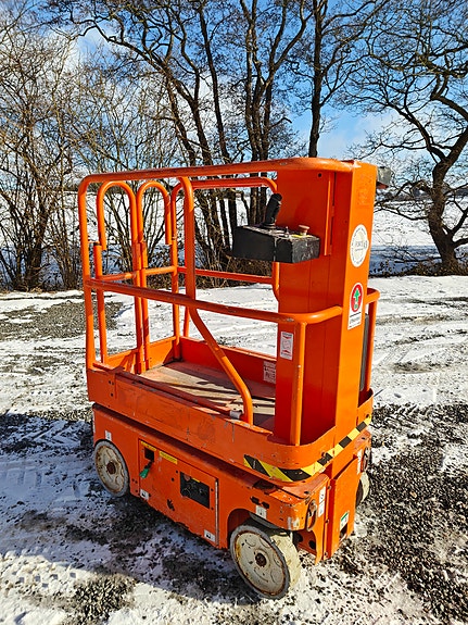 Product image 1 of 8