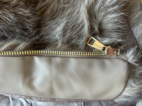 Product image 11 of 12
