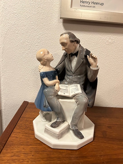 Product image 1 of 8