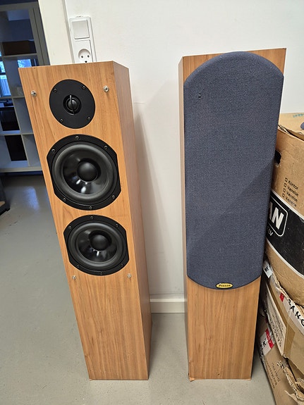 Product image 1 of 3