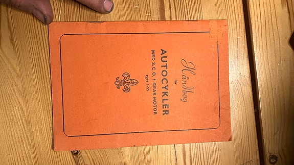 Product image 1 of 3