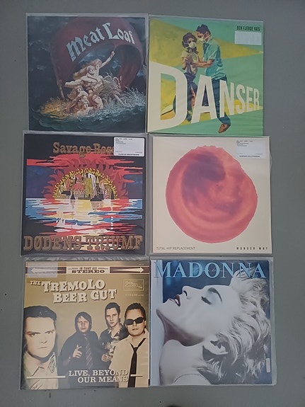 Product image 1 of 3