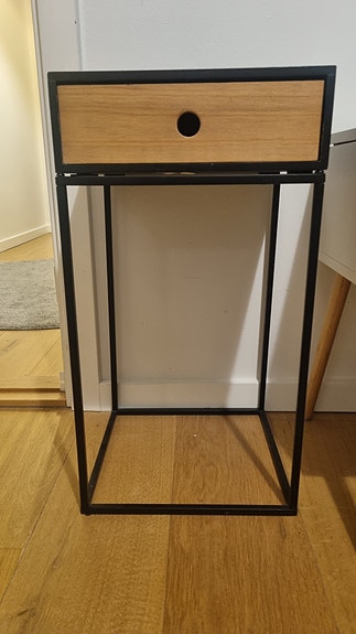 Product image 1 of 2